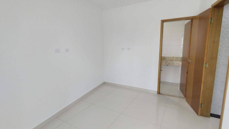 Imagem Casa com 3 Quartos à Venda, 100 m² em Guilhermina - Praia Grande Imagem Casa com 3 Quartos à Venda, 100 m² em Guilhermina - Praia Grande