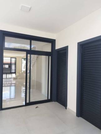 Imagem Sobrado com 3 Quartos à Venda, 120 m² em Centro - Barra Velha Imagem Sobrado com 3 Quartos à Venda, 120 m² em Centro - Barra Velha