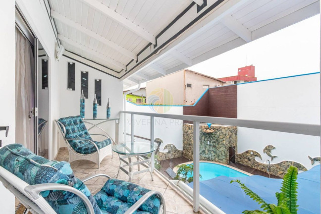 Imagem Casa com 5 Quartos à Venda, em Municípios - Balneário Camboriú Imagem Casa com 5 Quartos à Venda, em Municípios - Balneário Camboriú