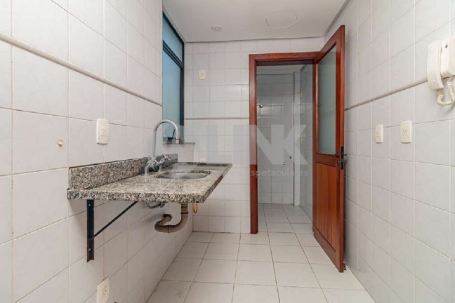 Imagem Apartamento com 2 Quartos à Venda, 66 m² em Petrópolis - Porto Alegre
