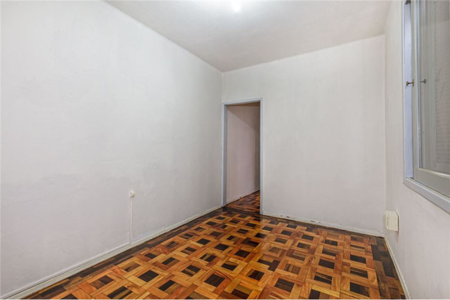 Imagem Imóvel com 1 Quarto à Venda, em Auxiliadora - Porto Alegre Imagem Imóvel com 1 Quarto à Venda, em Auxiliadora - Porto Alegre