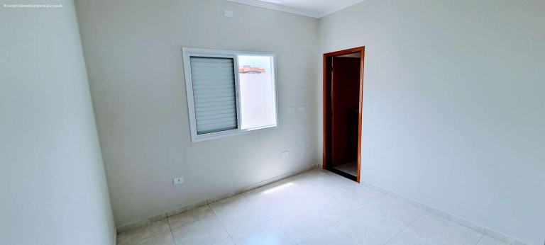Imagem Casa com 2 Quartos à Venda, 70 m² em Flora Rica 2 - Peruíbe