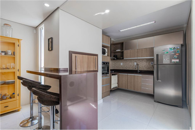 Imagem Apartamento com 3 Quartos à Venda, 113 m² em Higienópolis - Porto Alegre Imagem Apartamento com 3 Quartos à Venda, 113 m² em Higienópolis - Porto Alegre