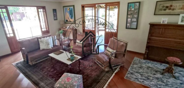 Imagem Casa de Condomínio com 3 Quartos à Venda, 1.500 m² em Algarve - Cotia Imagem Casa de Condomínio com 3 Quartos à Venda, 1.500 m² em Algarve - Cotia