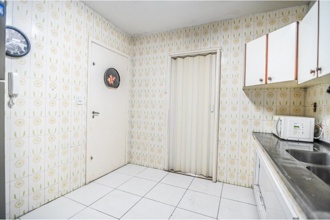 Imagem Imóvel com 3 Quartos à Venda, 115 m² em Independência - Porto Alegre Imagem Imóvel com 3 Quartos à Venda, 115 m² em Independência - Porto Alegre