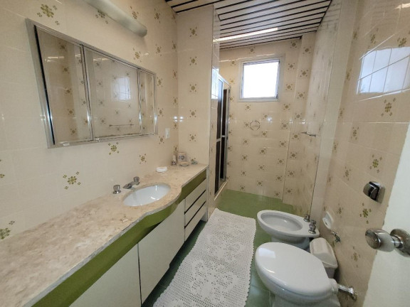 Imagem Apartamento com 3 Quartos à Venda, 140 m² em Pitangueiras - Guarujá