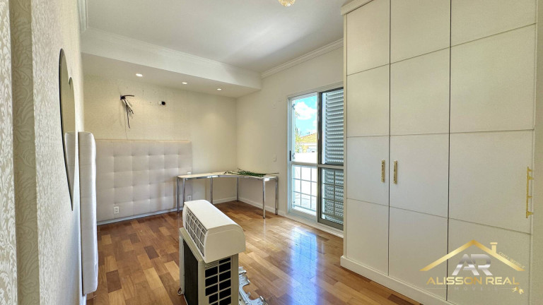 Imagem Casa de Condomínio com 4 Quartos à Venda, 330 m² em Cidade Tamboré - Santana De Parnaíba Imagem Casa de Condomínio com 4 Quartos à Venda, 330 m² em Cidade Tamboré - Santana De Parnaíba