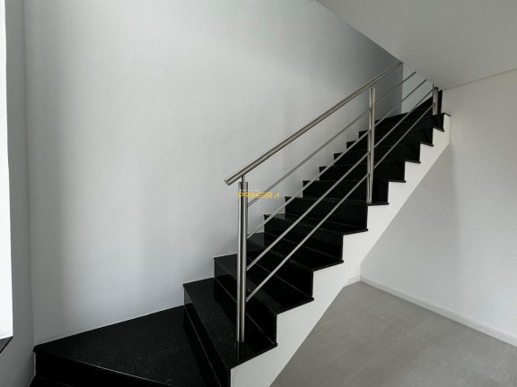 Imagem Sobrado com 3 Quartos à Venda, 274 m² em Atuba - Curitiba