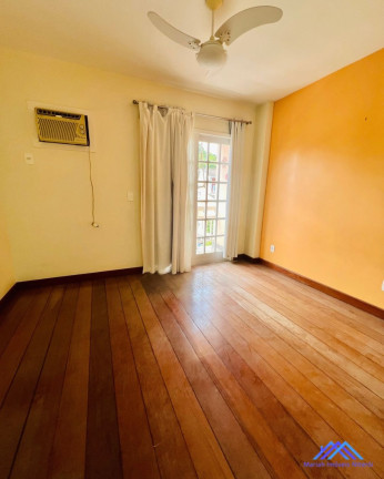 Imagem Casa com 3 Quartos à Venda, 240 m² em Ingá - Niterói Imagem Casa com 3 Quartos à Venda, 240 m² em Ingá - Niterói