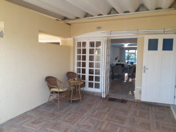 Imagem Casa com 4 Quartos à Venda, em Marina - Xangri-lá Imagem Casa com 4 Quartos à Venda, em Marina - Xangri-lá