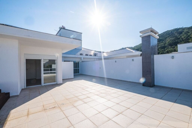 Imagem Apartamento com 3 Quartos à Venda, 231 m² em Ingleses Do Rio Vermelho - Florianópolis Imagem Apartamento com 3 Quartos à Venda, 231 m² em Ingleses Do Rio Vermelho - Florianópolis