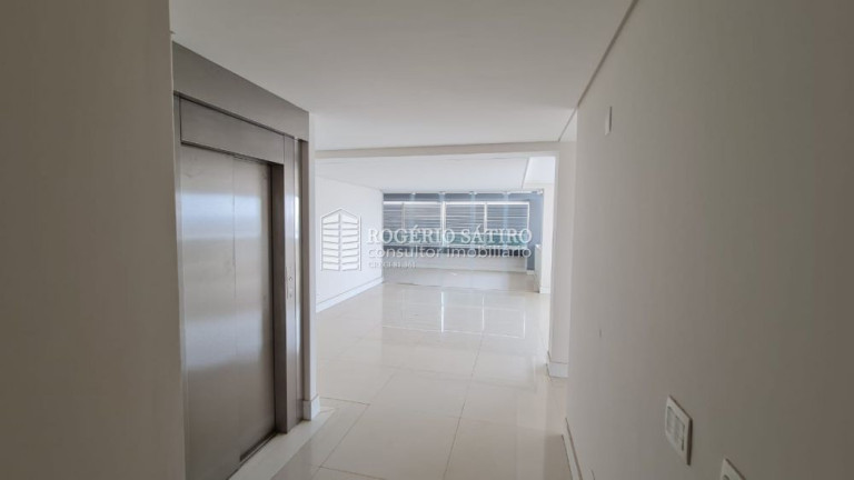 Imagem Cobertura com 5 Quartos à Venda, 557 m² em Mercês - Uberaba Imagem Cobertura com 5 Quartos à Venda, 557 m² em Mercês - Uberaba