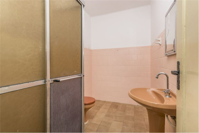 Imagem Imóvel com 2 Quartos à Venda, em Azenha - Porto Alegre Imagem Imóvel com 2 Quartos à Venda, em Azenha - Porto Alegre