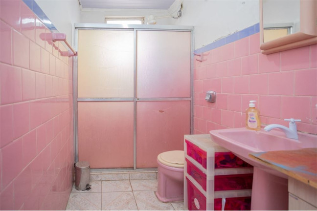 Imagem Casa com 3 Quartos à Venda, em Sarandi - Porto Alegre Imagem Casa com 3 Quartos à Venda, em Sarandi - Porto Alegre