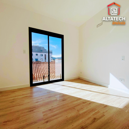 Imagem Casa com 3 Quartos à Venda, 175 m² em Jardim Das Acácias - Poços De Caldas Imagem Casa com 3 Quartos à Venda, 175 m² em Jardim Das Acácias - Poços De Caldas