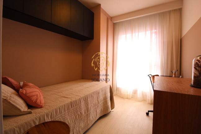 Imagem Apartamento com 3 Quartos à Venda, 188 m² em Centro - Curitiba