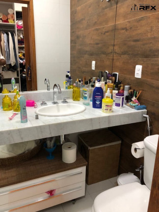 Casa de Condomínio com 4 Quartos à Venda, 500 m² em Badu - Niterói