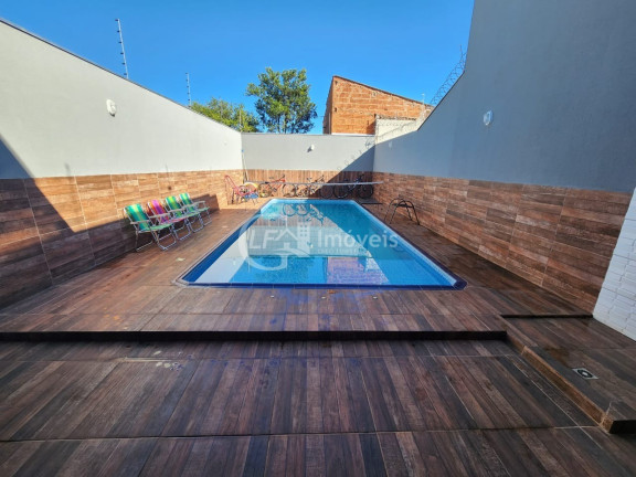 Imagem Casa com 3 Quartos à Venda, 180 m² em Jardim Tijuca - Campo Grande Imagem Casa com 3 Quartos à Venda, 180 m² em Jardim Tijuca - Campo Grande