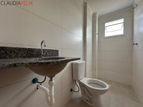 Imagem Imóvel com 2 Quartos à Venda, 71 m² em Guilhermina - Praia Grande Imagem Imóvel com 2 Quartos à Venda, 71 m² em Guilhermina - Praia Grande