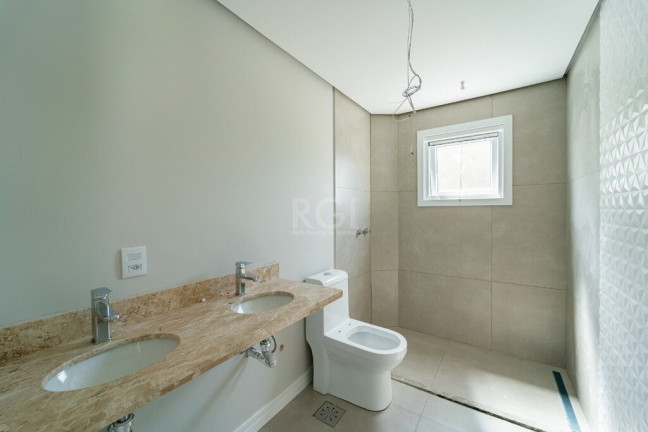 Imagem Casa de Condomínio com 3 Quartos à Venda, 300 m² em Vila Nova - Porto Alegre Imagem Casa de Condomínio com 3 Quartos à Venda, 300 m² em Vila Nova - Porto Alegre