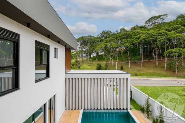 Imagem Casa com 4 Quartos à Venda, 317 m² em Santa Regina - Camboriú Imagem Casa com 4 Quartos à Venda, 317 m² em Santa Regina - Camboriú