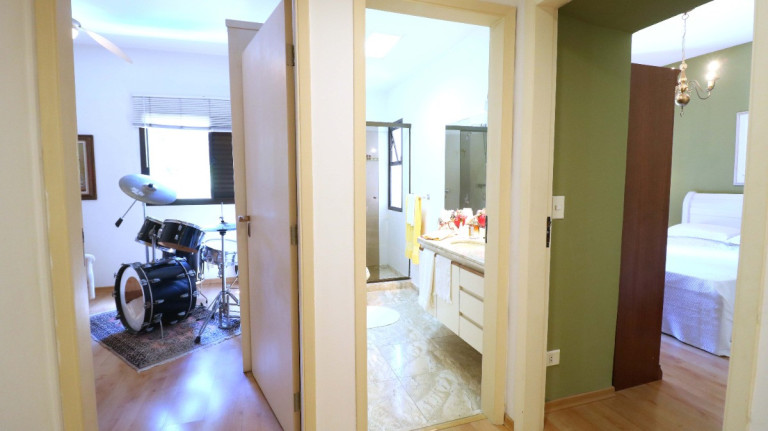 Imagem Apartamento com 3 Quartos à Venda, 200 m² em Vila Suzana - São Paulo Imagem Apartamento com 3 Quartos à Venda, 200 m² em Vila Suzana - São Paulo