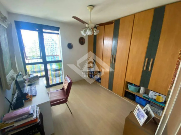 Imagem Apartamento com 3 Quartos à Venda, 129 m² em Barra Da Tijuca - Rio De Janeiro