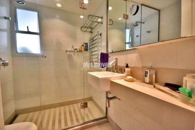 Imagem Apartamento com 2 Quartos à Venda, 181 m² em Moema - São Paulo Imagem Apartamento com 2 Quartos à Venda, 181 m² em Moema - São Paulo