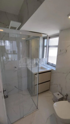 Imagem Apartamento com 3 Quartos para Alugar, 131 m² em Centro - Balneário Camboriú