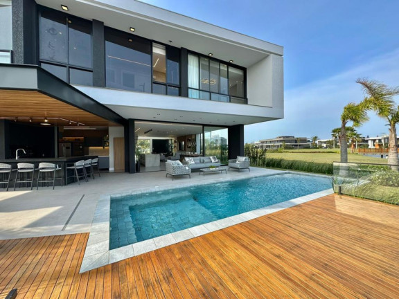 Imagem Casa com 5 Quartos à Venda, 450 m² em Centro - Capao Da Canoa Imagem Casa com 5 Quartos à Venda, 450 m² em Centro - Capao Da Canoa