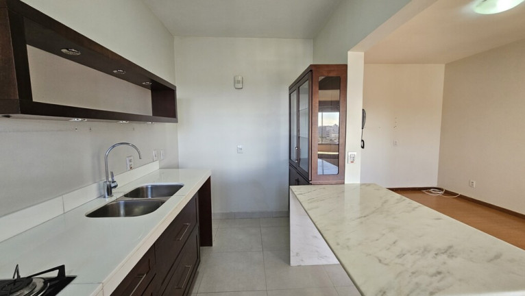 Imagem Imóvel com 2 Quartos à Venda,  em Passo Da Areia - Porto Alegre