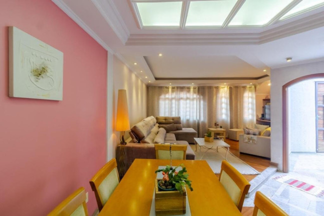 Imagem Casa com 3 Quartos à Venda, 276 m² em Jardim Guairaca - São Paulo