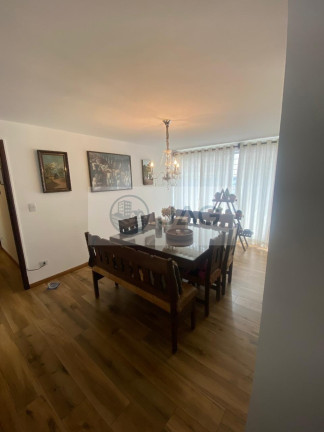 Imagem Casa com 3 Quartos à Venda, 208 m² em Jardim Botânico - Curitiba