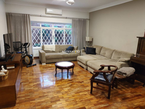 Imagem Casa com 3 Quartos à Venda, 239 m² Imagem Casa com 3 Quartos à Venda, 239 m²