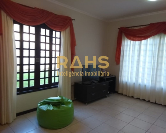 Imagem Casa com 4 Quartos à Venda, 261 m² em América - Joinville