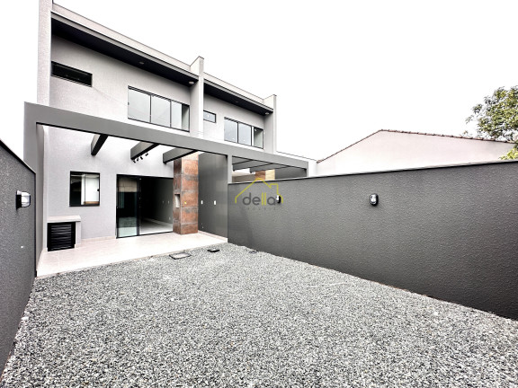 Imagem Casa com 3 Quartos à Venda, 150 m² em Bom Retiro - Joinville Imagem Casa com 3 Quartos à Venda, 150 m² em Bom Retiro - Joinville