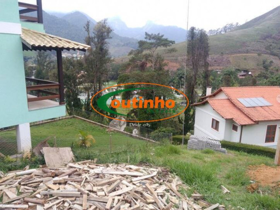 Imagem Terreno à Venda, 242 m² em Vargem Grande - Teresópolis Imagem Terreno à Venda, 242 m² em Vargem Grande - Teresópolis
