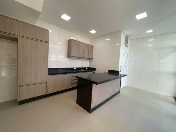 Imagem Sobrado com 3 Quartos à Venda, 130 m² em Flórida - Praia Grande Imagem Sobrado com 3 Quartos à Venda, 130 m² em Flórida - Praia Grande