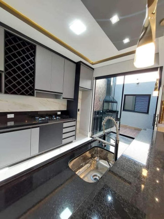Imagem Casa com 3 Quartos à Venda, em Jardins - Bragança Paulista Imagem Casa com 3 Quartos à Venda, em Jardins - Bragança Paulista