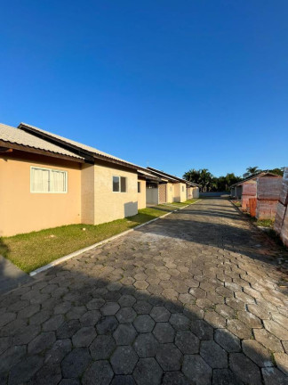 Imagem Casa de Condomínio com 2 Quartos à Venda, 39 m² em Tabuleiro - Barra Velha