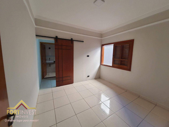 Imagem Imóvel com 3 Quartos à Venda, 123 m² em Maracanã - Praia Grande Imagem Imóvel com 3 Quartos à Venda, 123 m² em Maracanã - Praia Grande