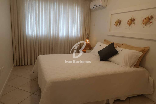 Imagem Sobrado com 4 Quartos para Temporada, em Canto Grande - Bombinhas Imagem Sobrado com 4 Quartos para Temporada, em Canto Grande - Bombinhas
