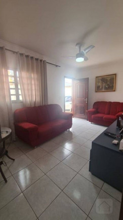 Imagem Casa com 3 Quartos à Venda, 171 m² Imagem Casa com 3 Quartos à Venda, 171 m²