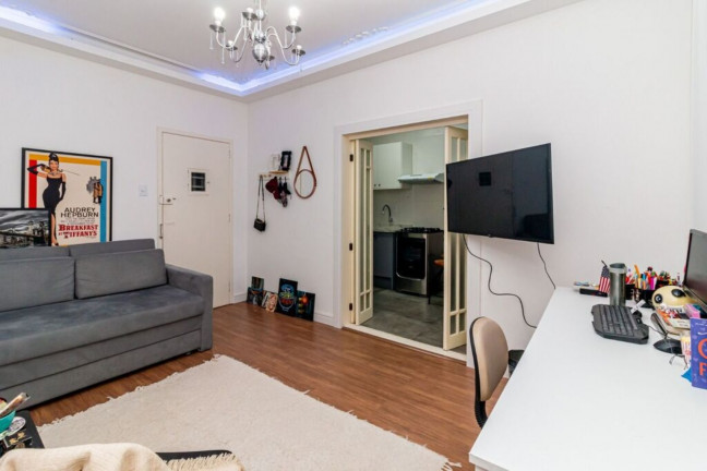 Imagem Imóvel com 1 Quarto à Venda, 49 m² em Bom Fim - Porto Alegre Imagem Imóvel com 1 Quarto à Venda, 49 m² em Bom Fim - Porto Alegre