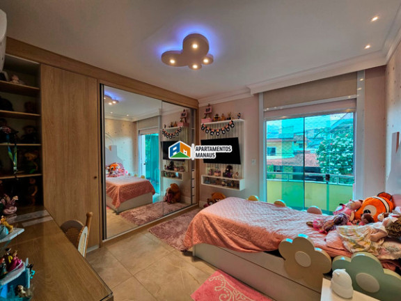 Imagem Casa com 4 Quartos à Venda, 300 m² em Adrianópolis - Manaus