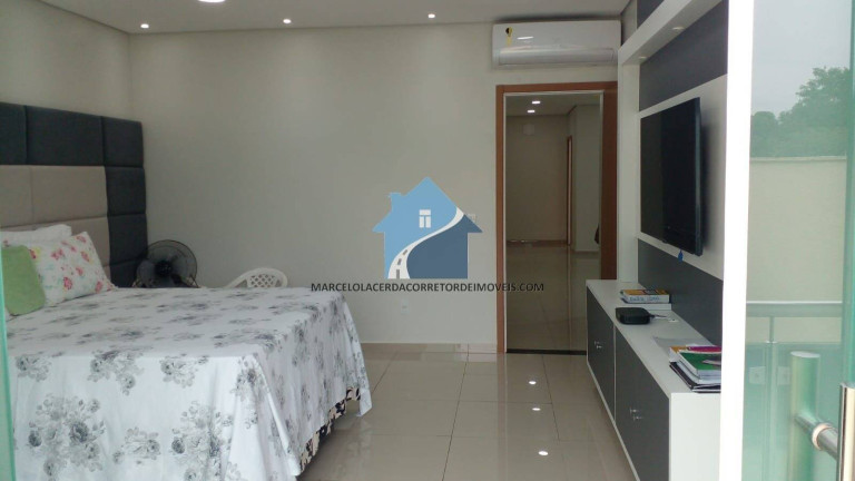 Imagem Casa com 6 Quartos à Venda, 300 m² em Adrianópolis - Manaus Imagem Casa com 6 Quartos à Venda, 300 m² em Adrianópolis - Manaus