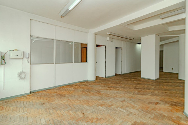 Imagem Sala Comercial à Venda, 410 m² em São Geraldo - Porto Alegre Imagem Sala Comercial à Venda, 410 m² em São Geraldo - Porto Alegre