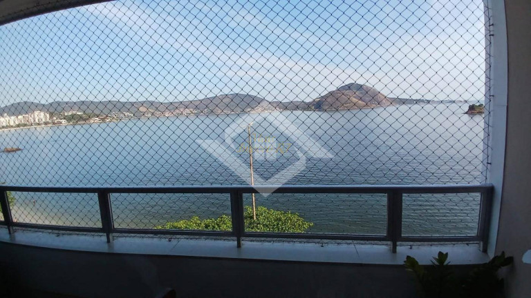 Apartamento com 4 Quartos à Venda, 300 m² em Ingá - Niterói