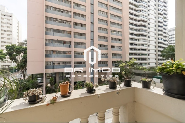 Imagem Imóvel com 3 Quartos à Venda, 126 m² em Moema - São Paulo Imagem Imóvel com 3 Quartos à Venda, 126 m² em Moema - São Paulo