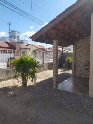 Imagem Casa com 2 Quartos à Venda, 384 m² em Centro - Tijucas Imagem Casa com 2 Quartos à Venda, 384 m² em Centro - Tijucas